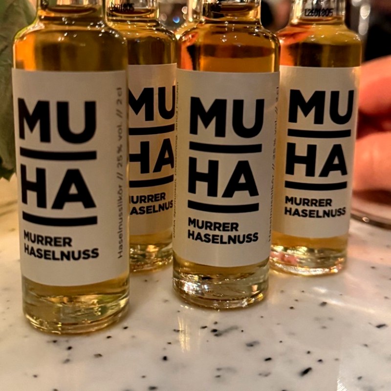 MuHa – Murrer Haselnuss, Haselnusslikör im 2-cl-Fläschchen